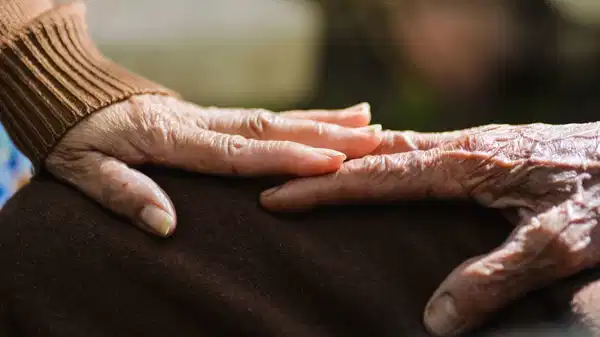 Yaşlanmayı kontrol altına almak mümkün mü? Beyindeki güç kaybı ile ilişkisi