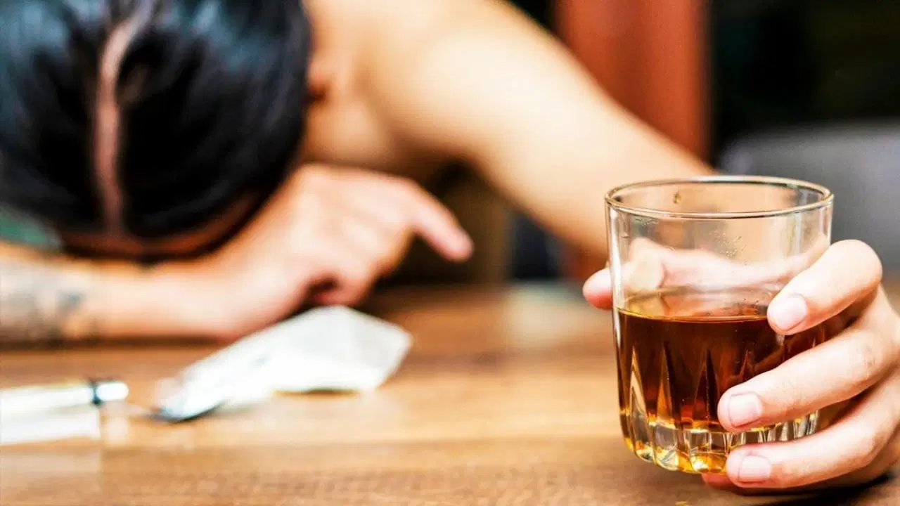 Bağırsakları alkol üretti, hayatı kâbusa döndü: Emekli deniz piyadesi dışkı nakliyle iyileşti