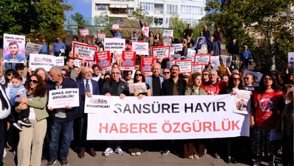 Eskişehir’de ‘Sansüre Hayır, Habere Özgürlük’ yürüyüşü düzenlendi: ‘Bu düzene sessiz kalmayacağız’