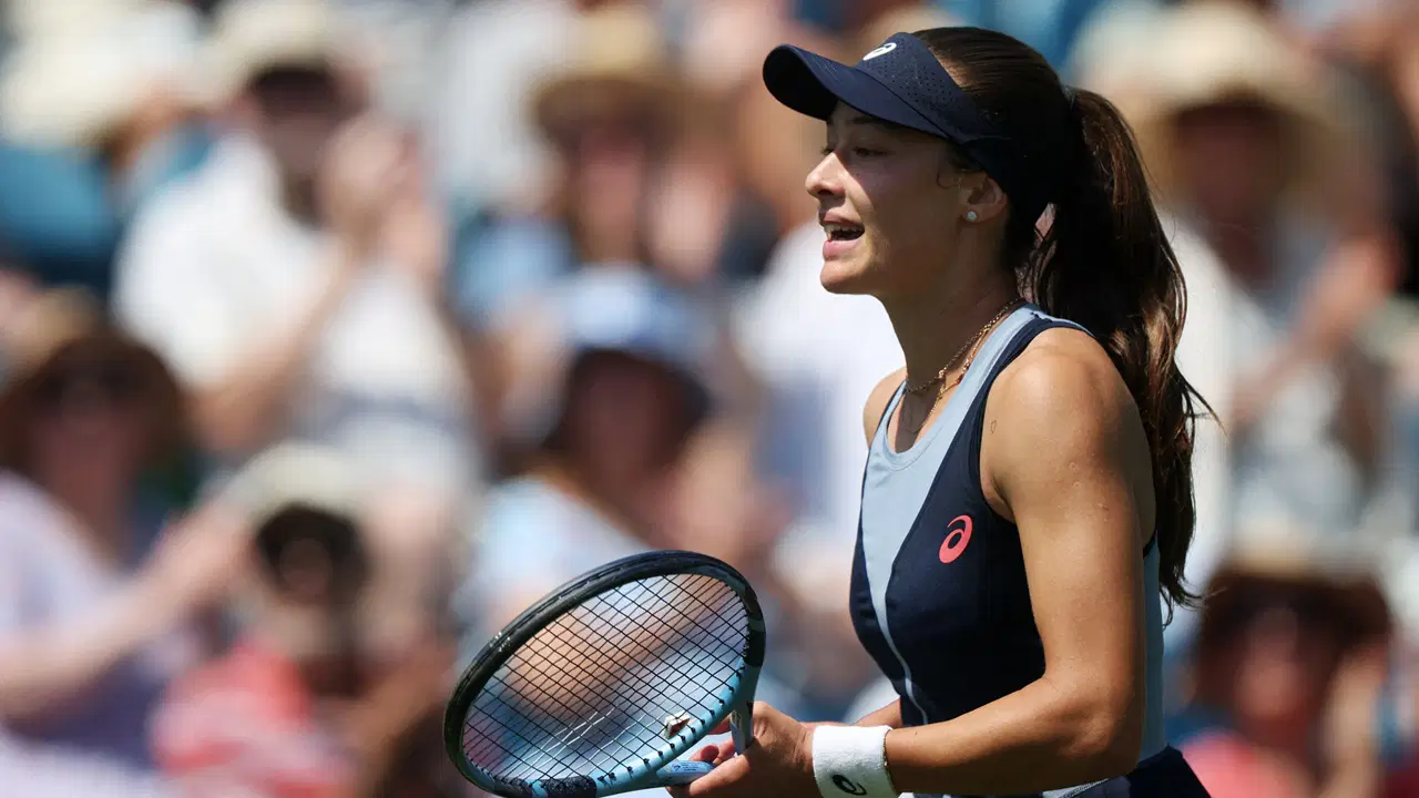 Zeynep Sönmez, Eastbourne Açık'ta 2. tura yükseldi