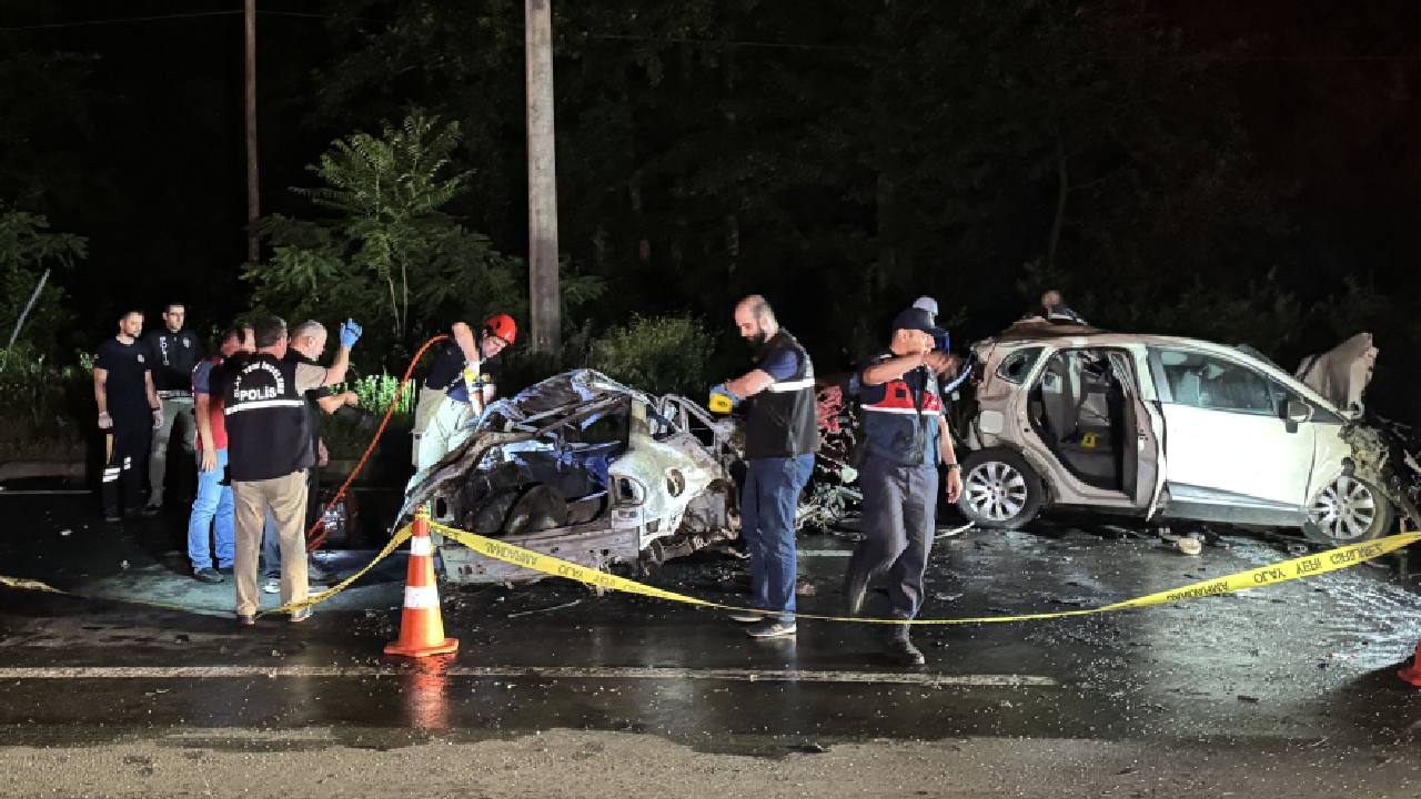 Karadeniz Sahil Yolu’nda zincirleme kaza sonrası yangın: 3 ölü, 4 yaralı