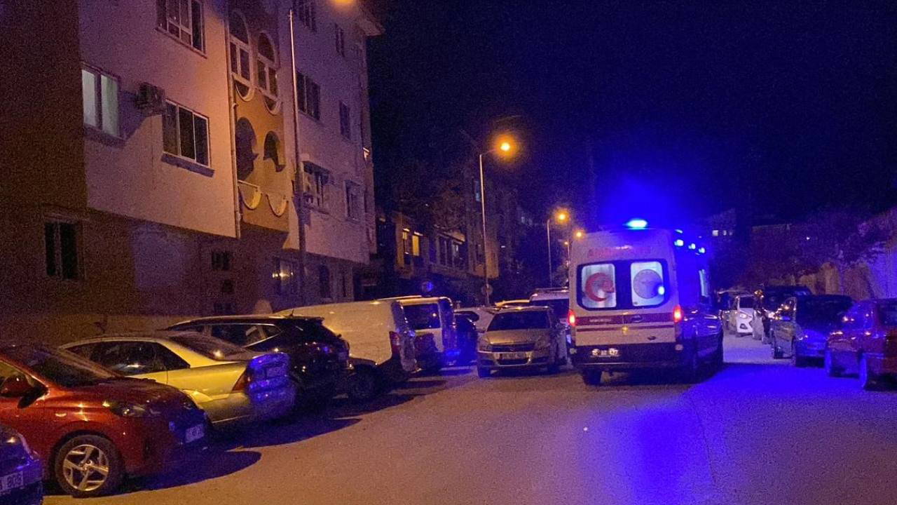 Deprem oluyor sandılar... Tavan bir anda üzerlerine çöktü: Yaralı var!