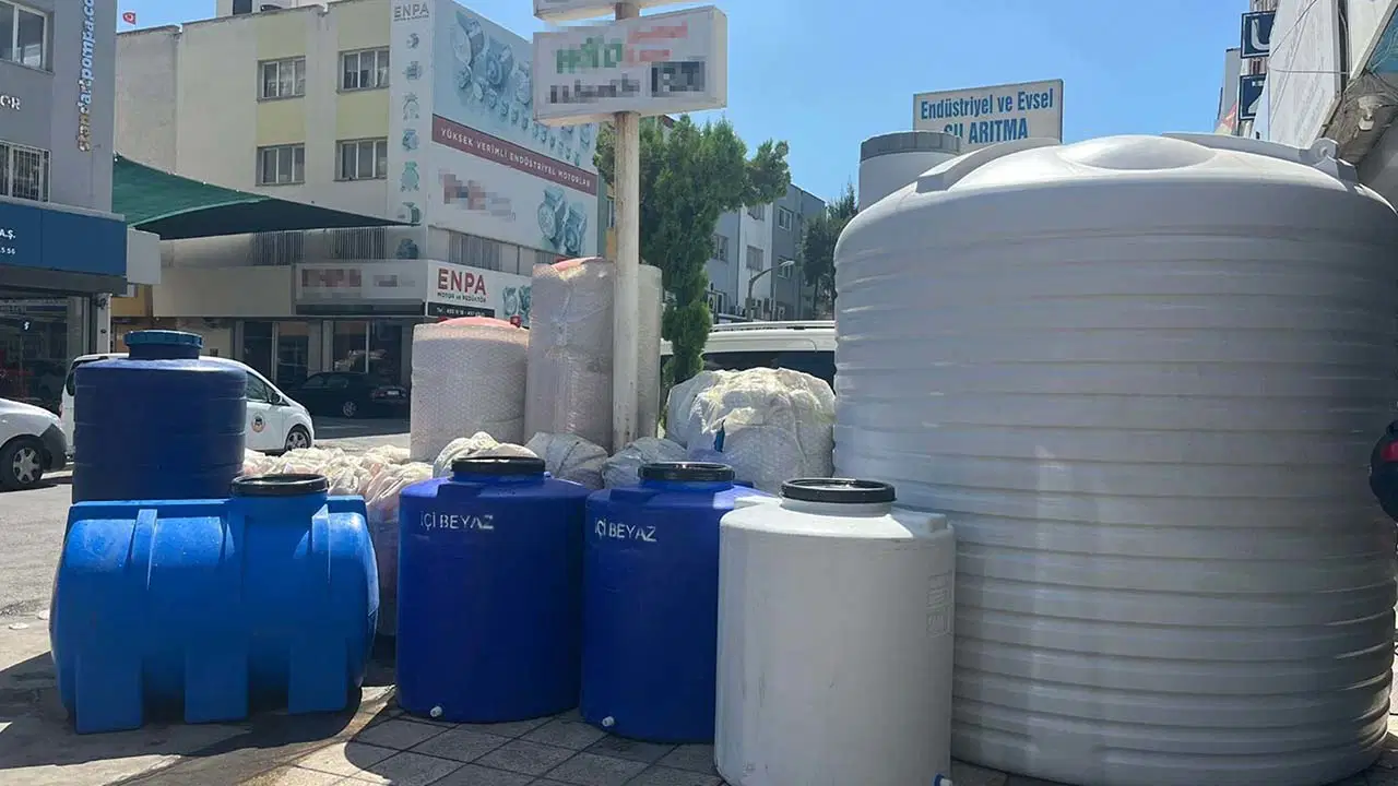 İzmir'de su deposu satışları yüzde 100'ün üzerinde arttı