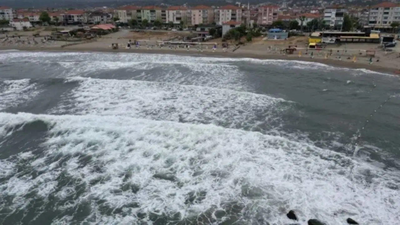 Sakarya'da denize girişler yasaklandı
