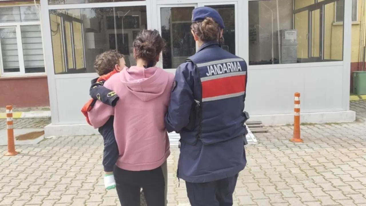 Aydın’da 7 suçtan aranan kadın yakalandı: Bebeğiyle cezaevine gönderildi