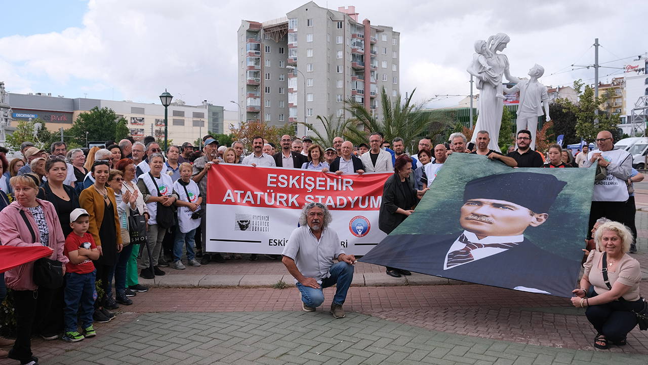 Eskişehir'de STK'lerden 'stadyum' açıklaması: 'Atatürk’ün adı siyasi hesaplarınızın aracı değildir!'