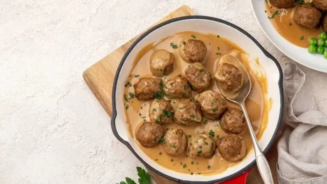 Orijinal İsveç köftesi: Özel sosu ile enfes tarif!