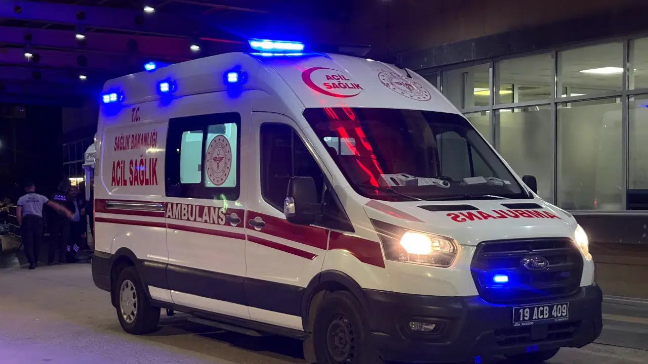 Düğün Yemeğinden Zehirlenen 26 Kişi Hastaneye Kaldırıldı