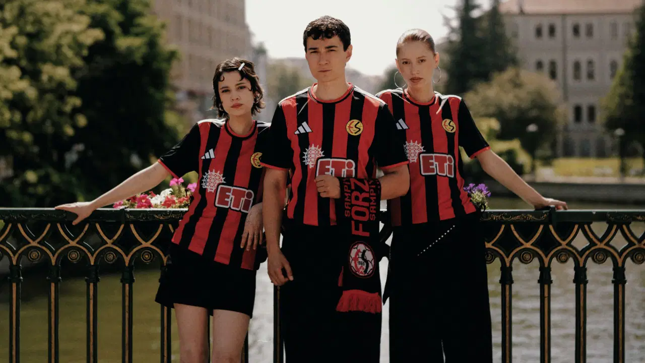 Eskişehirspor yeni sezon formalarını tanıttı!