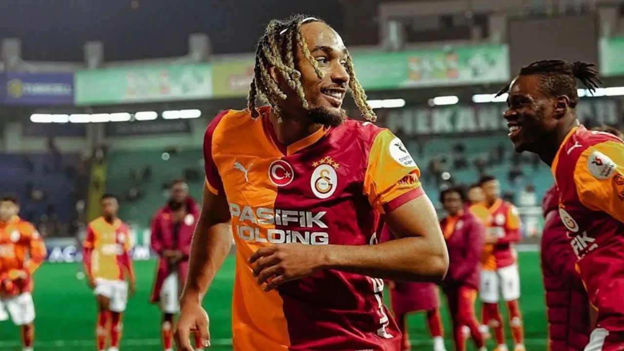 Sacha Boey'den açıklama: 'Galatasaray'ı çok özledim'