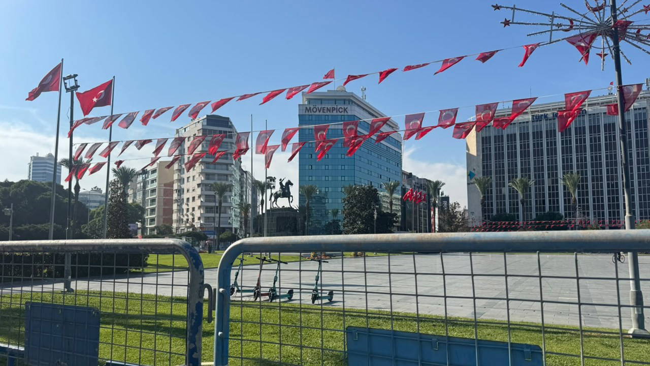 İzmir’de 'Cemil Tugay' ablukası: AKP'ye 'transfer'i öncesi meydan kapatıldı