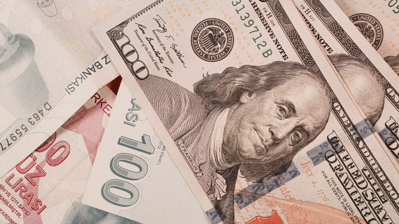 2027'de dolar/TL ne kadar olacak? Yabancı bankalar yeni kur tahminlerini yayımladı...