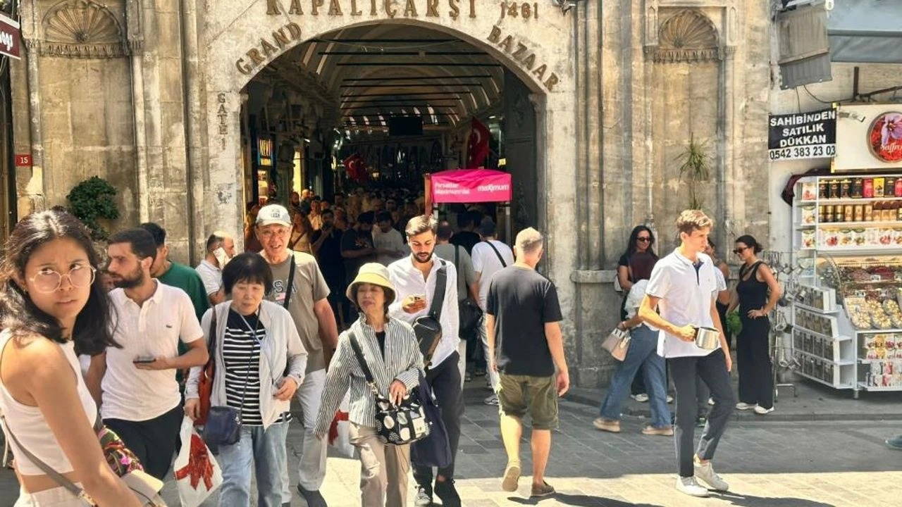 Türkiye’ye gelen turist sayısında büyük düşüş!