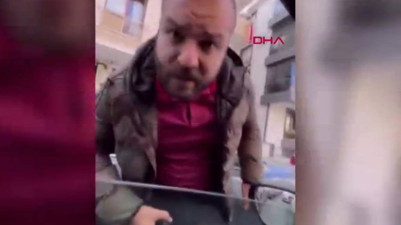 Avcılar'da ters yönden geldi, eşi ve bebeğinin yanında saldırdı