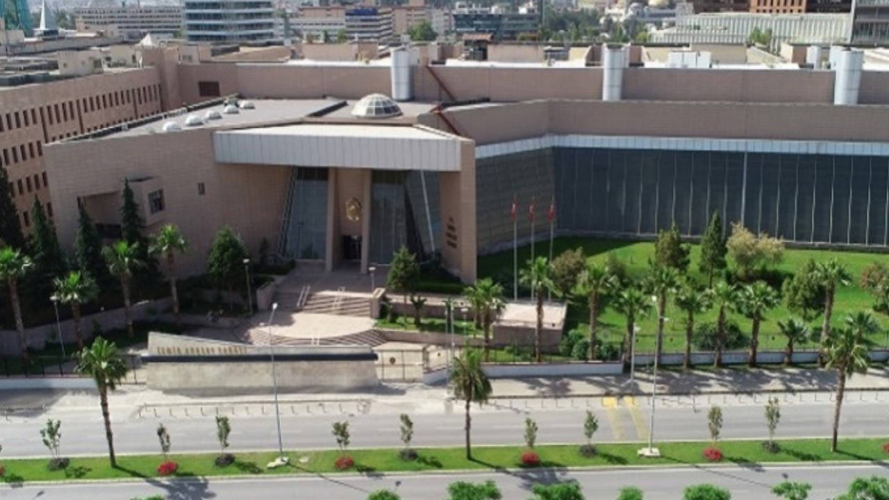 Son Dakika... İZBETON soruşturmasında yeni gelişme: 21 kişi daha gözaltına alındı!