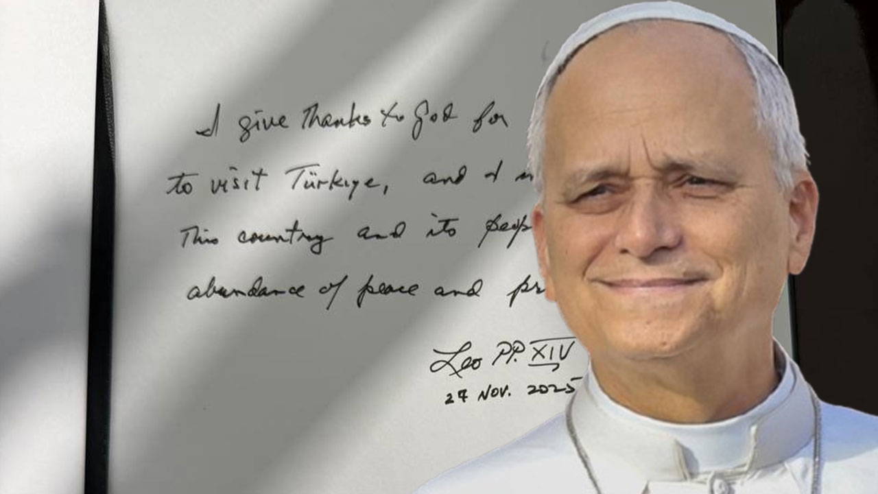 Papa, Anıtkabir Özel Defteri’ne yazdı