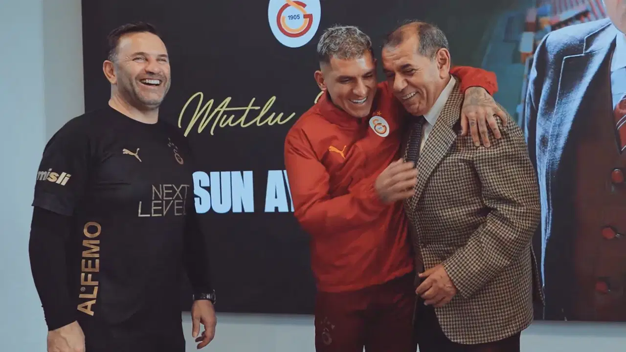 Galatasaray'dan Dursun Özbek'e doğum günü kutlaması!