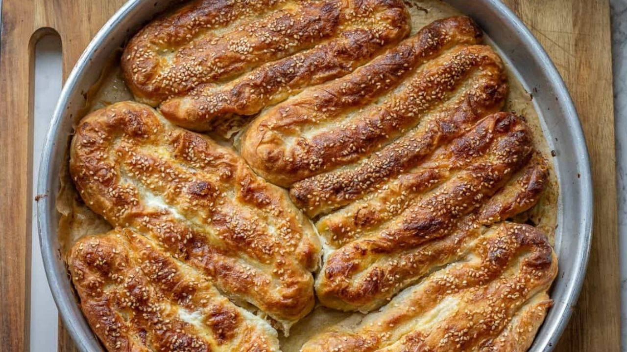 Türk mutfağının kıvrımlı fırın sanatı: Kol böreği tarifi