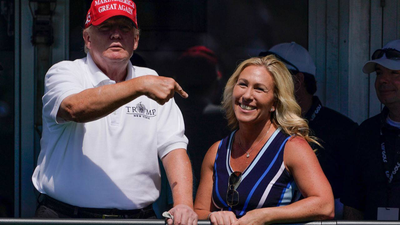 Trump'ı eleştiren Kongre üyesi özür diledi