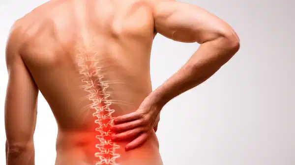 Fıtıkla uzun süre yaşamak ciddi risklere neden olabiliyor