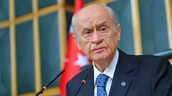 MHP lideri Bahçeli, Özel’i ‘CHP’nin önünde iki yol var’ diye uyardı