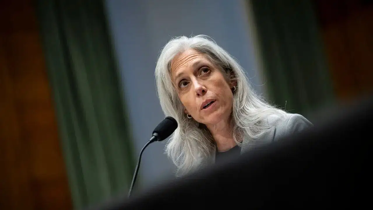 İstifayı reddetti: Trump yönetimi görevden aldı