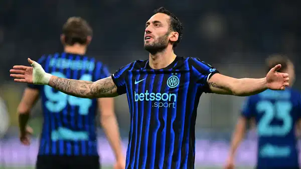 İtalyanlar duyurdu: Inter'den Hakan Çalhanoğlu kararı!