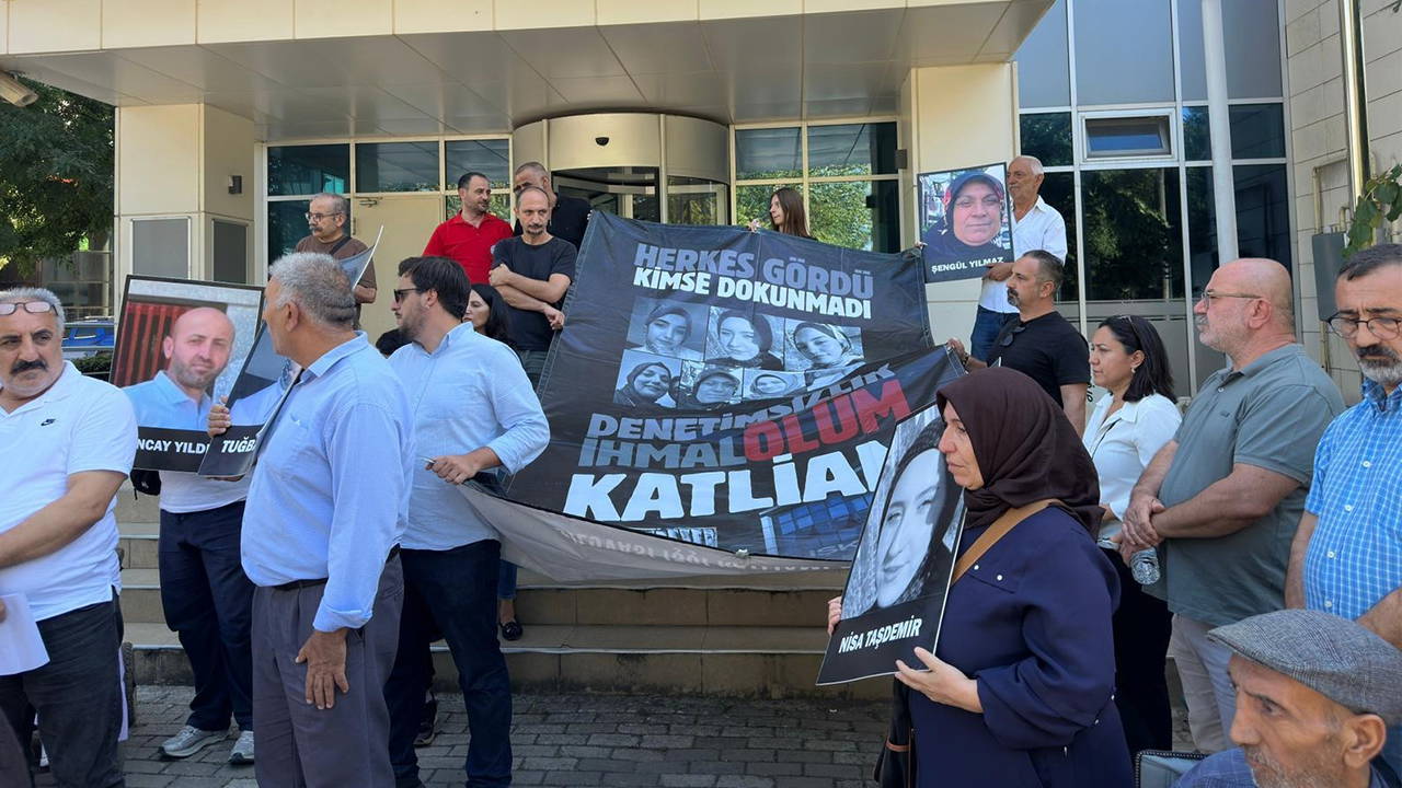 'Dilovası Katliamı Aileleri', SGK önünden seslendi: 'Tüm sorumlular hesap versin!'
