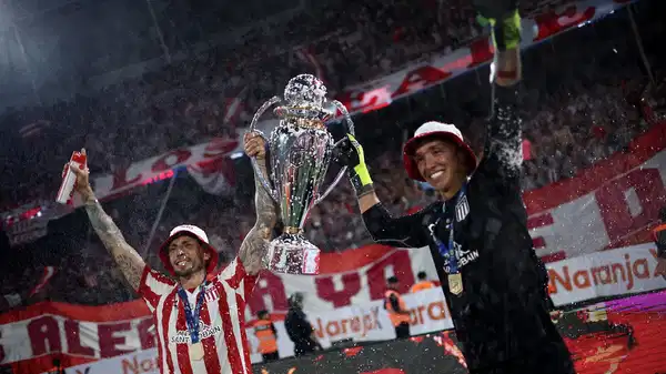 Arjantin'de gündem Muslera: 'Şampiyonluğa taşıdı'