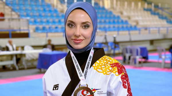 Red Bull Sporcusu Kübra Dağlı Türkiye Taekwondo Poomsae Şampiyonası’nda 1 Altın 1 Gümüş Madalya Kazandı