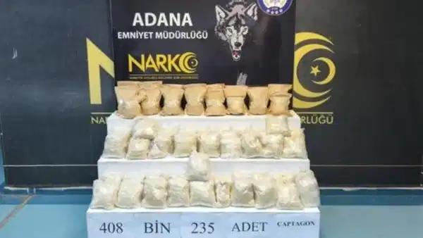 Adana'da 408 bin 235 adet uyuşturucu hap ele geçirildi