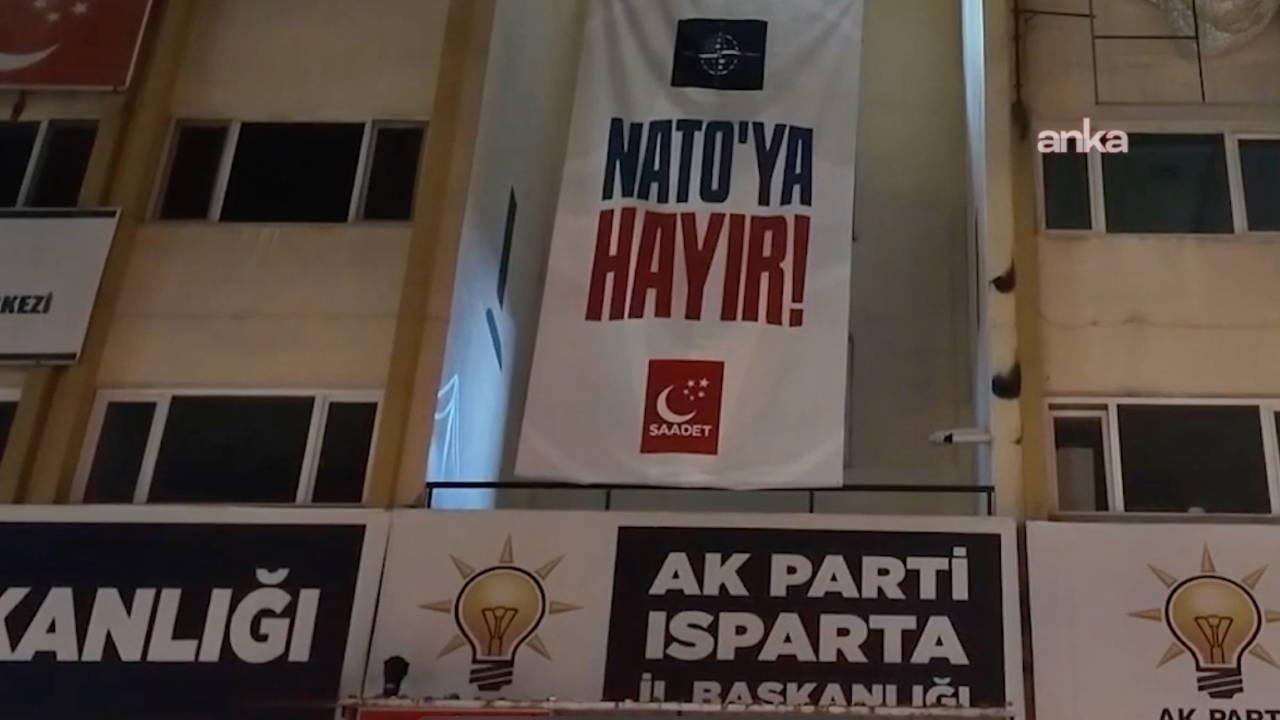 Saadet Partisi, 'NATO'YA hayır' pankartına verilen para cezasına itiraz edecek