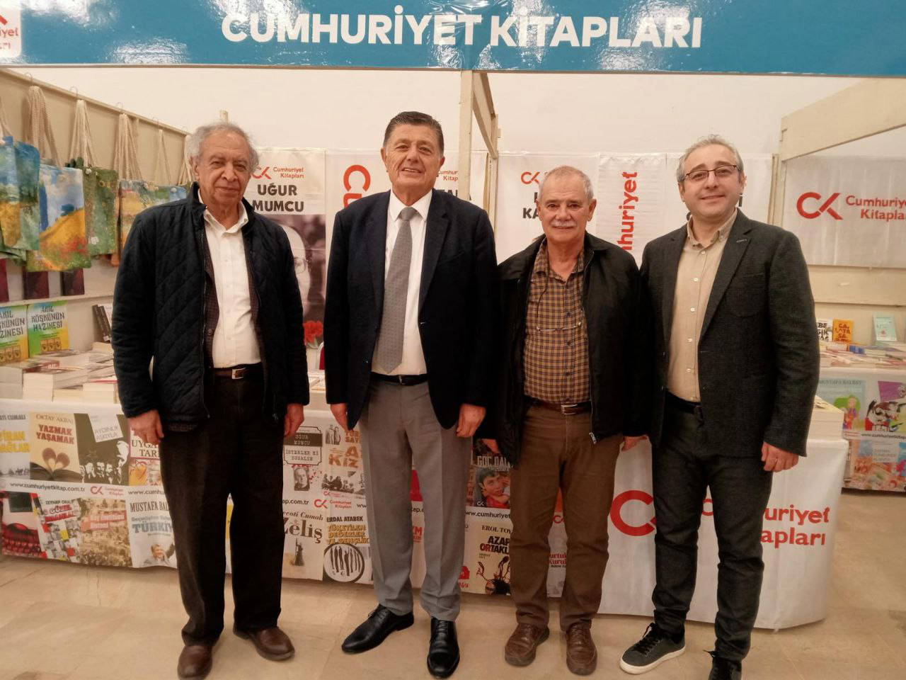 Bartın Kitap Fuarı devam ediyor: Yurttaşlar fuara akın etti
