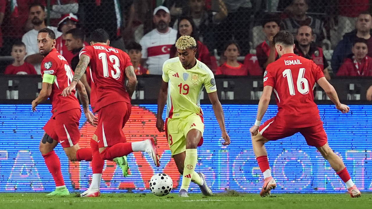 İspanya-Türkiye maçının biletleri satışa çıktı