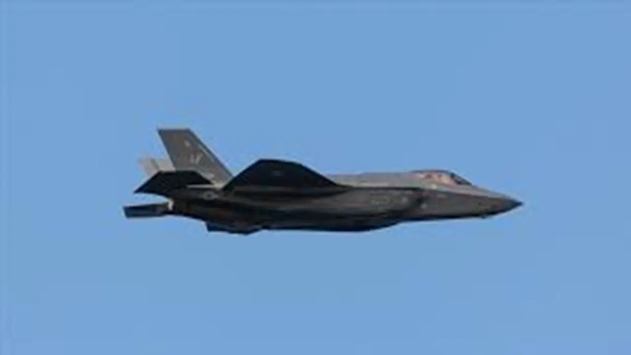Hollanda’da kimliği belirsiz dron paniği: F-35’ler havalandı
