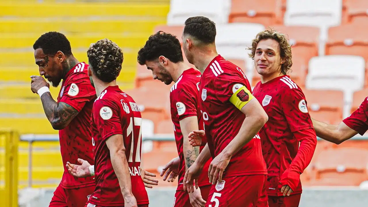 Pendikspor'dan Adana'da beş gollü net galibiyet!