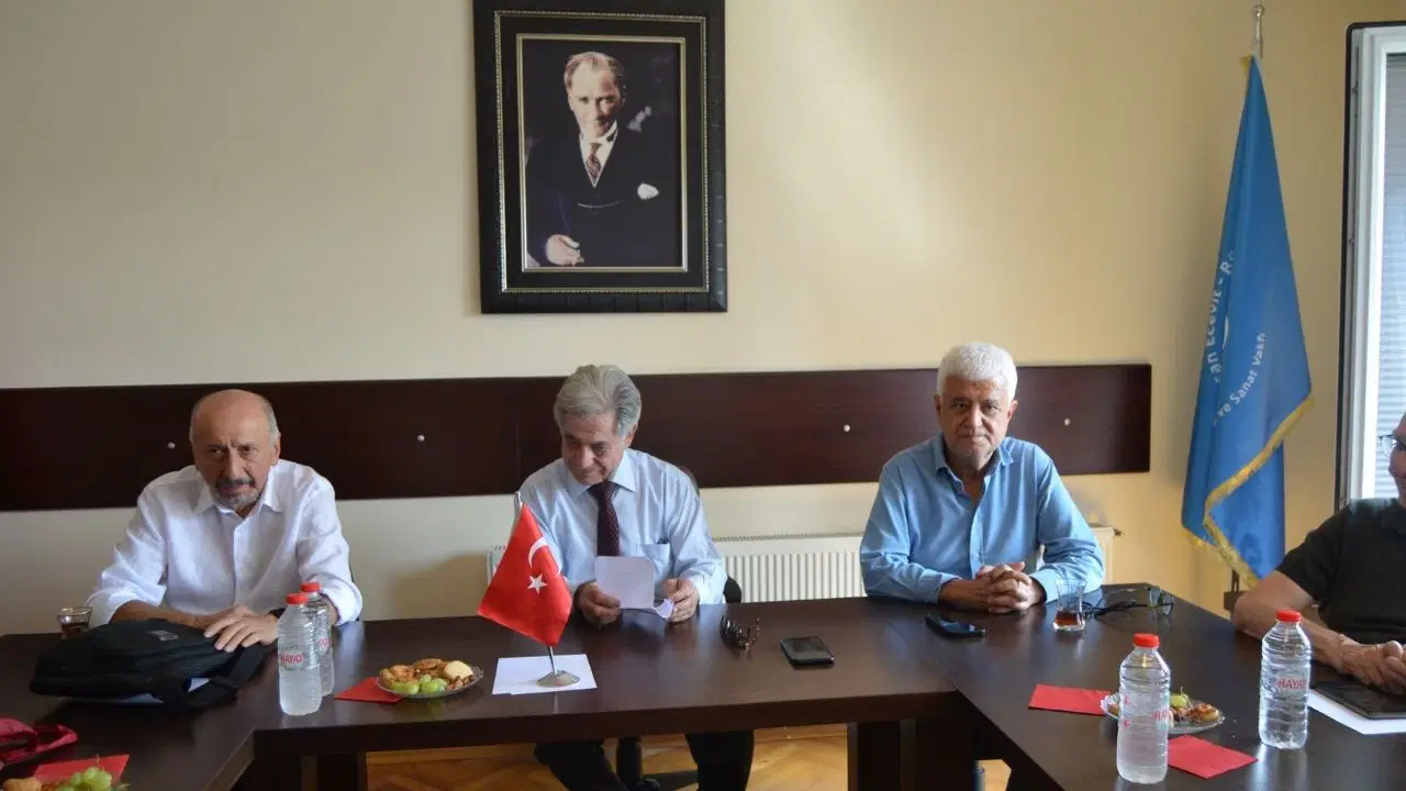 Kıbrıs gazisi Dr. Ahmet Zeki Bulunç’tan Ada için uyarı: 'Koşulsuz müzakere idam sehpası olur’