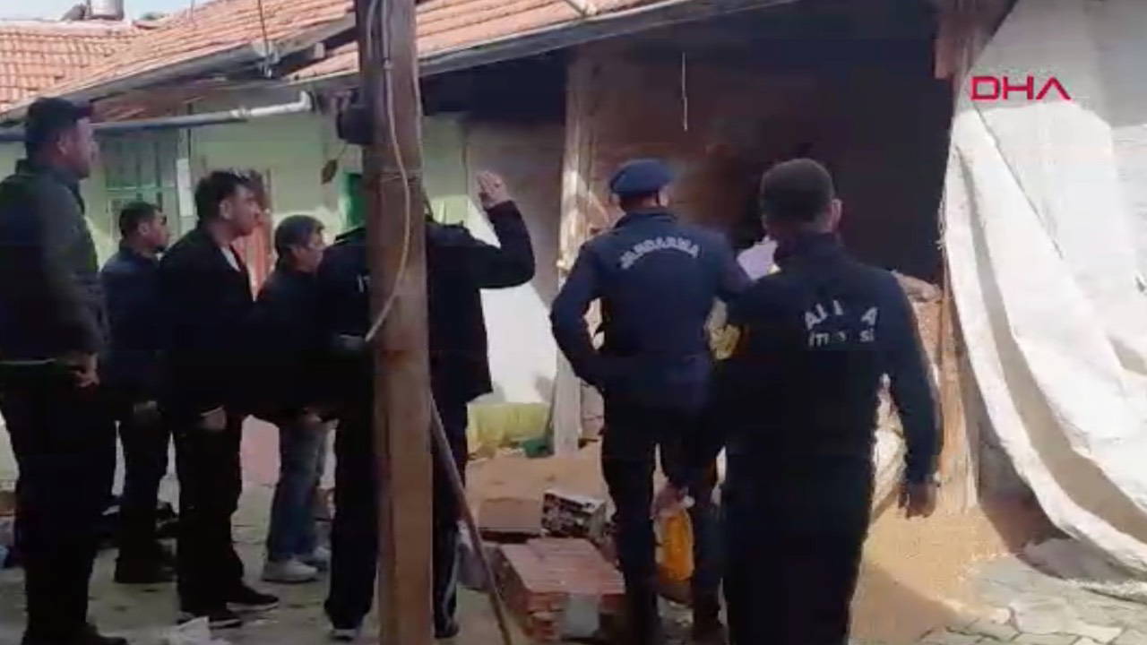 Depoda duvar çöktü: Dengesini kaybedince elini makineye kaptıran çocuğun parmakları koptu