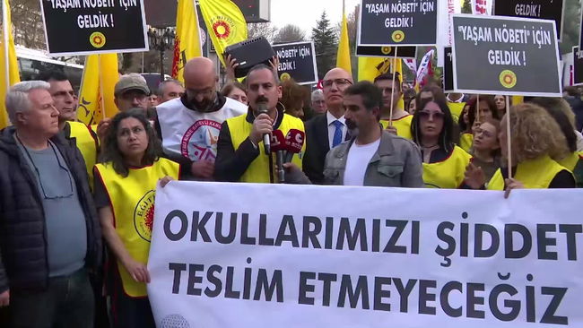 Eğitim Sen’den MEB önünde ‘yaşam’ nöbeti: 