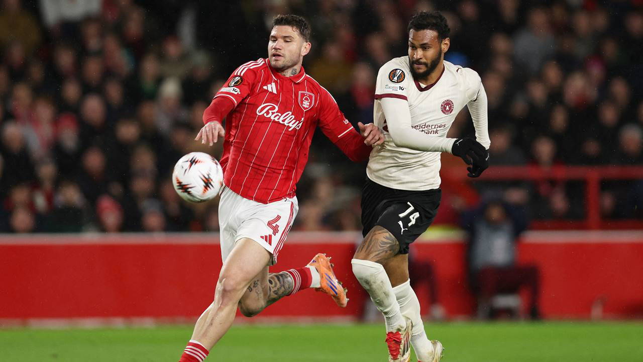 Nottingham Forest, UEFA Avrupa Ligi'nde 80'de yıkıldı!