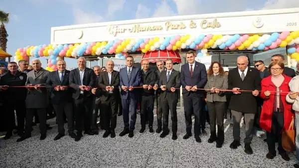 Çiğli Uğur Mumcu Parkı açıldı