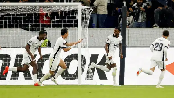 Beşiktaş'tan gece yarısı dikkat çeken yanıt: 'Olur öyle...'