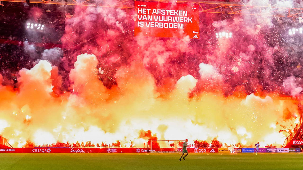 Ajax - Groningen maçı yarıda kaldı!