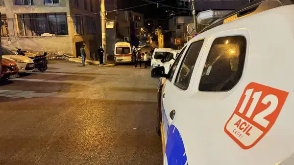 İzmir’de kadın cinayeti: 2 çocuk annesi eski eşini öldürüp, intihar etti!