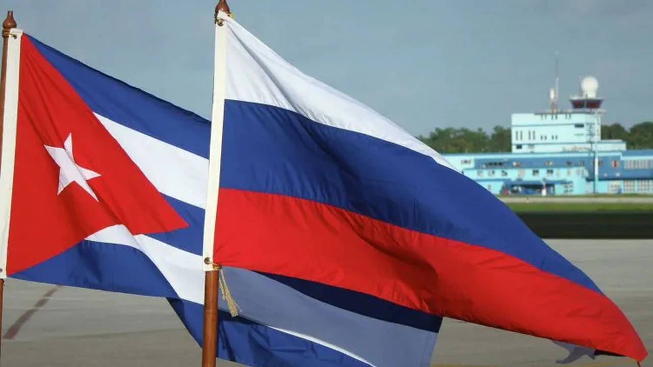 FT: Rus petrol tankerleri Küba yolunda