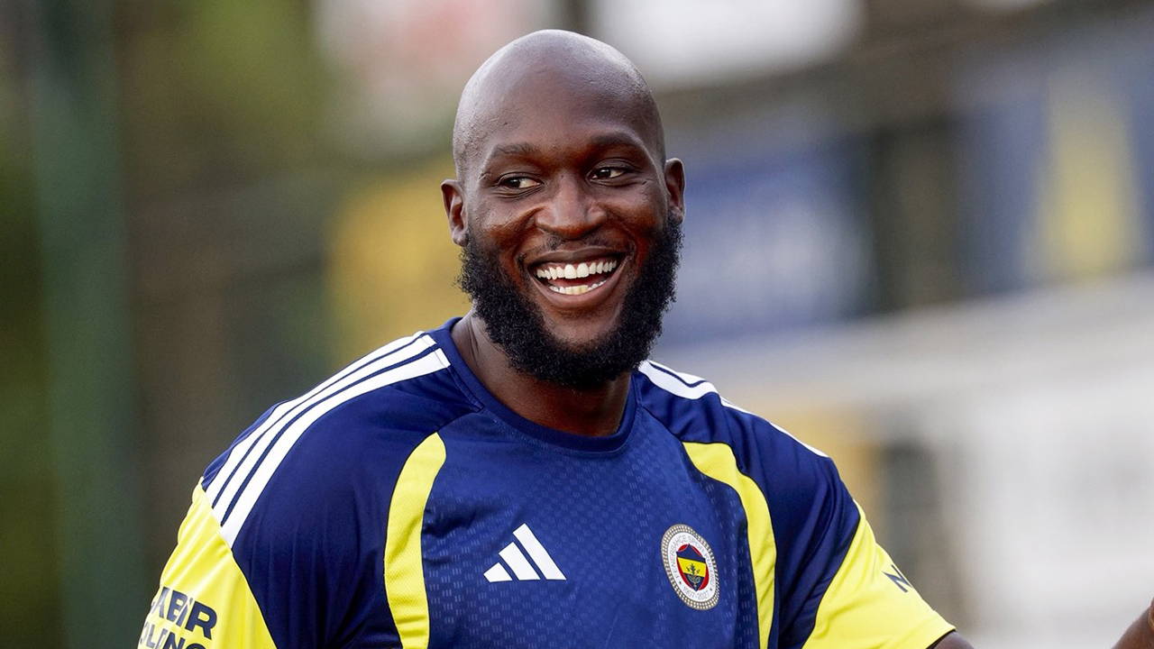 Fenerbahçe'nin yeni transferi Romelu Lukaku, ilk antrenmanına çıktı
