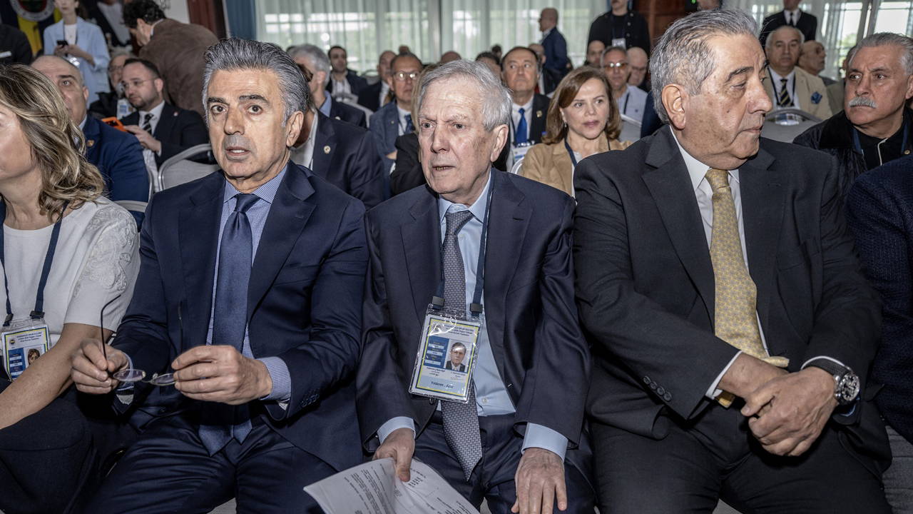 Aziz Yıldırım'dan flaş açıklama: 'Fenerbahçe çürümüşlüğün içerisindedir ve arınmalıdır'