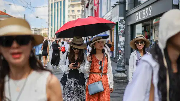 AKOM'dan İstanbul için dikkat çeken poyraz ve sıcaklık uyarısı