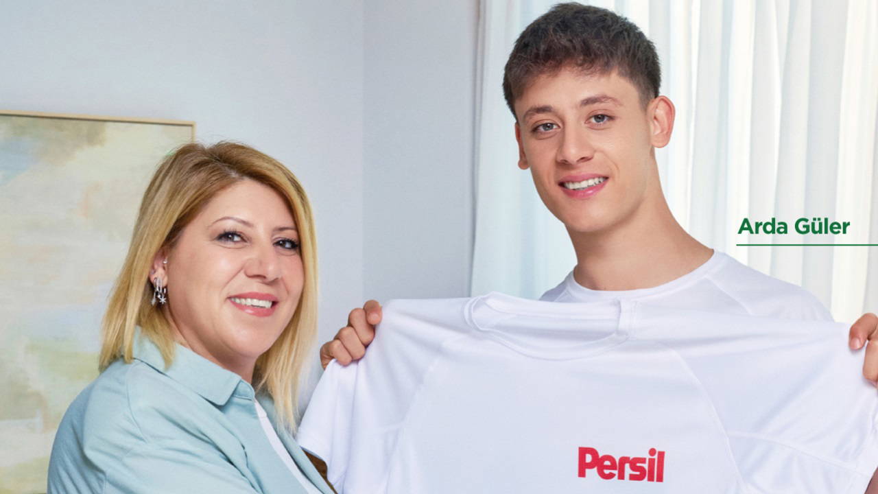 Arda Güler ve annesi reklam filminde
