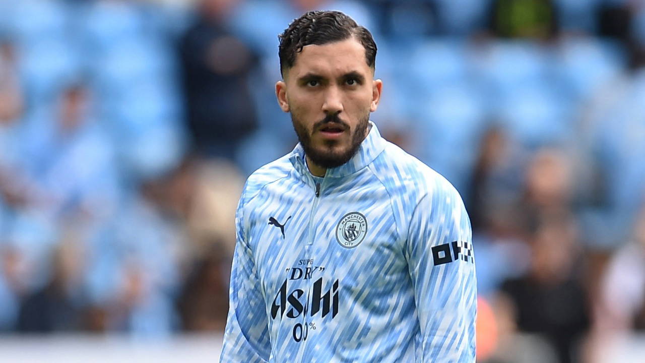 Rayan Cherki'den Manchester City'ye kötü haber!